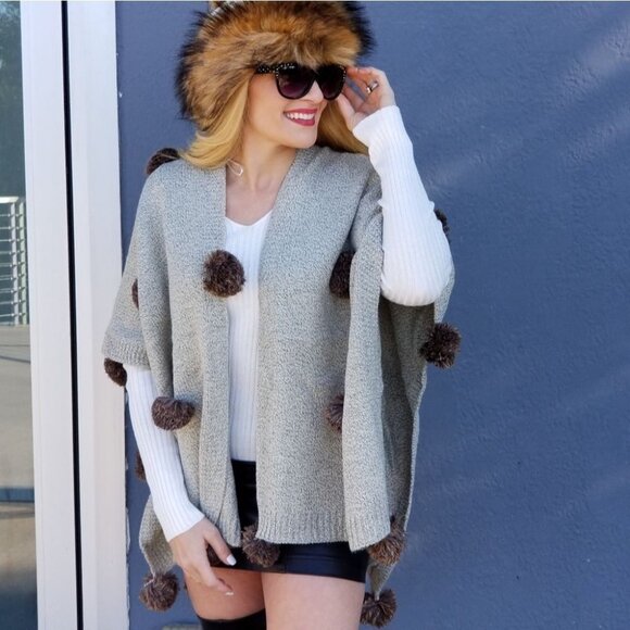 Tan Pom Pom Wrap - Picture 3 of 10